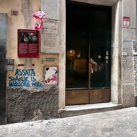 Andrea Porto Antico Centro Storico Caricamento San Luca *