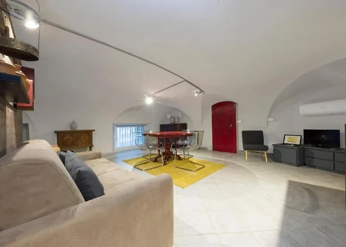 Andrea Centro * Janov